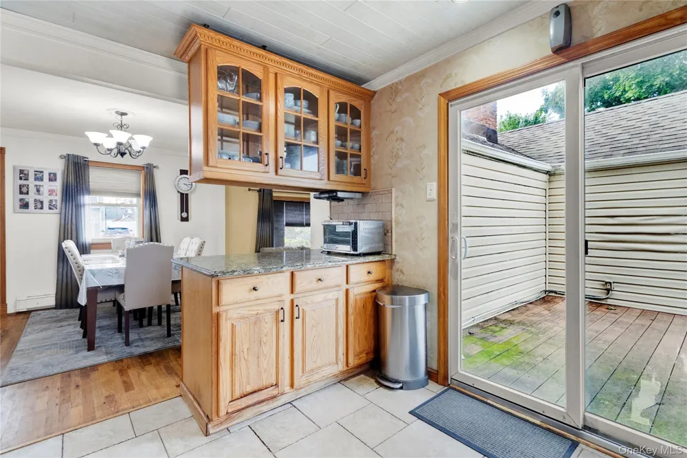 171 Cottage Boulevard Hicksville, NY 11801