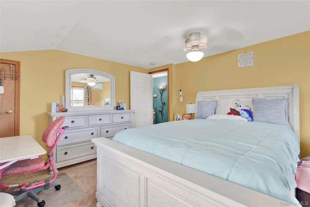 171 Cottage Boulevard Hicksville, NY 11801