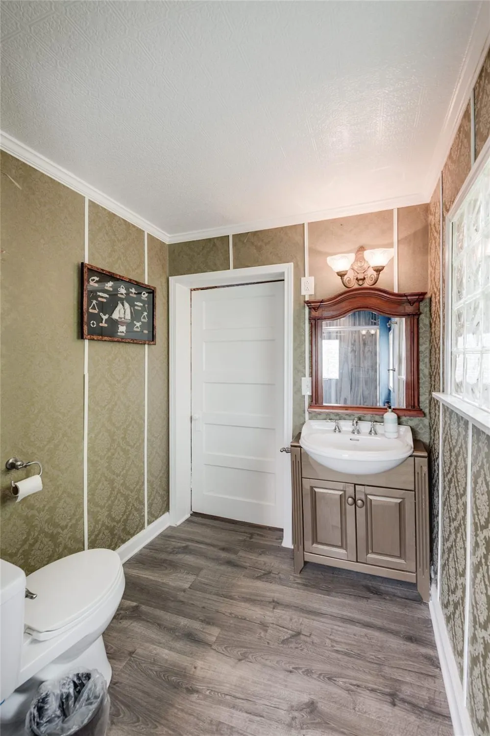 507 8th Street Kemah, TX 77565