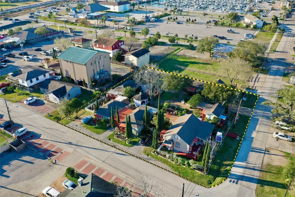 507 8th Street Kemah, TX 77565
