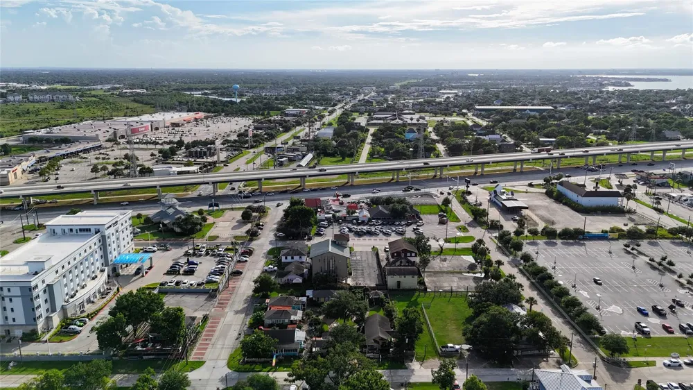 507 8th Street Kemah, TX 77565