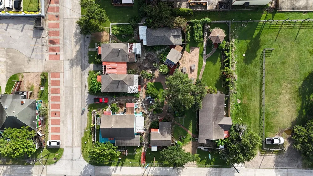 507 8th Street Kemah, TX 77565