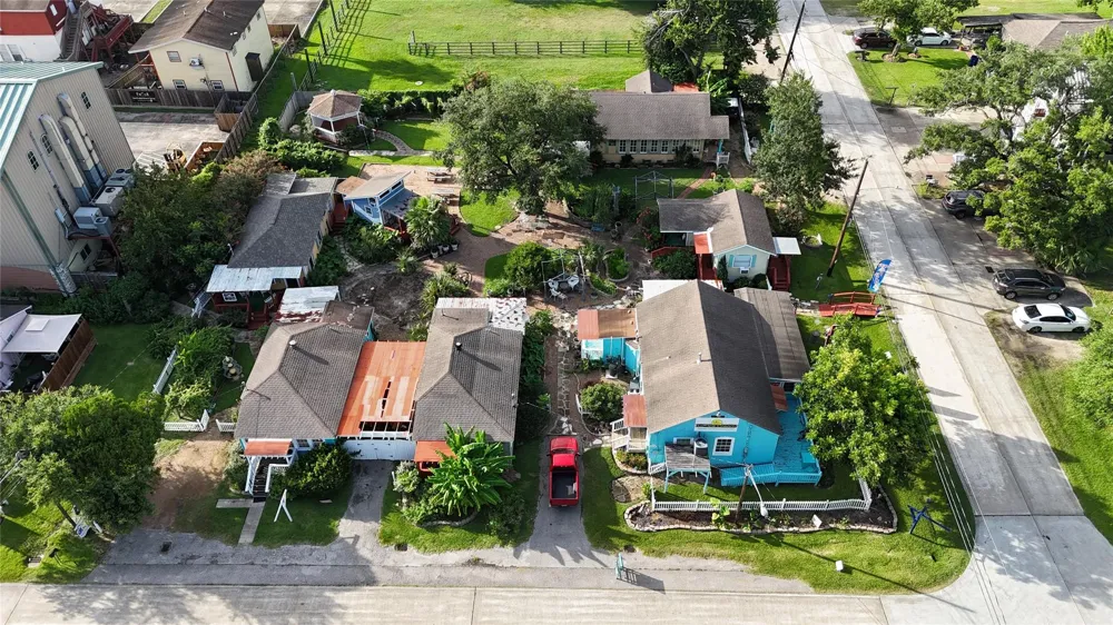 507 8th Street Kemah, TX 77565