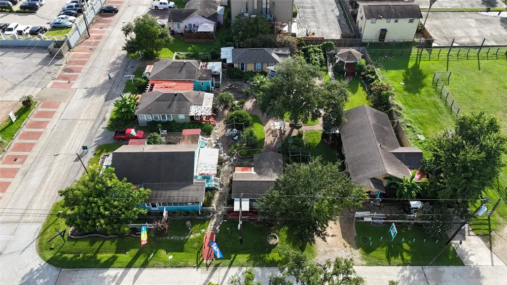 507 8th Street Kemah, TX 77565