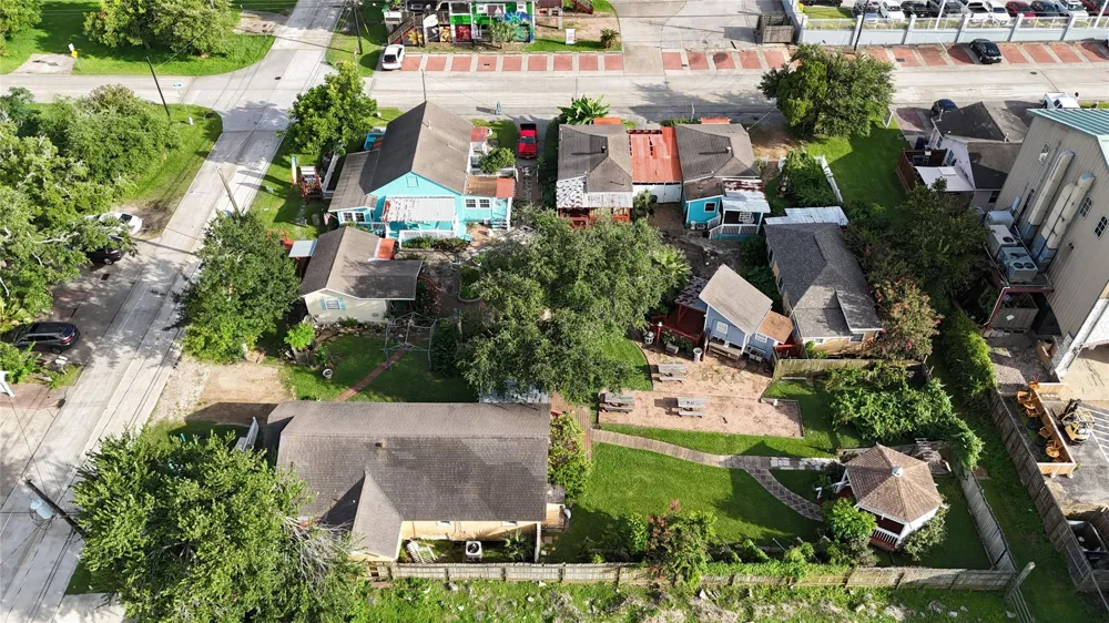 507 8th Street Kemah, TX 77565