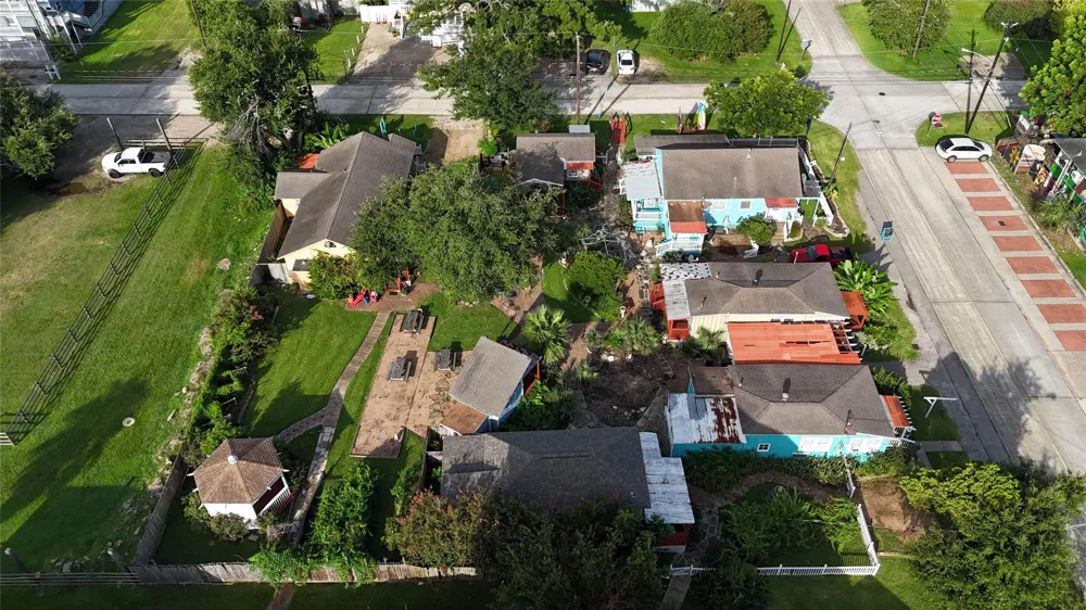 507 8th Street Kemah, TX 77565