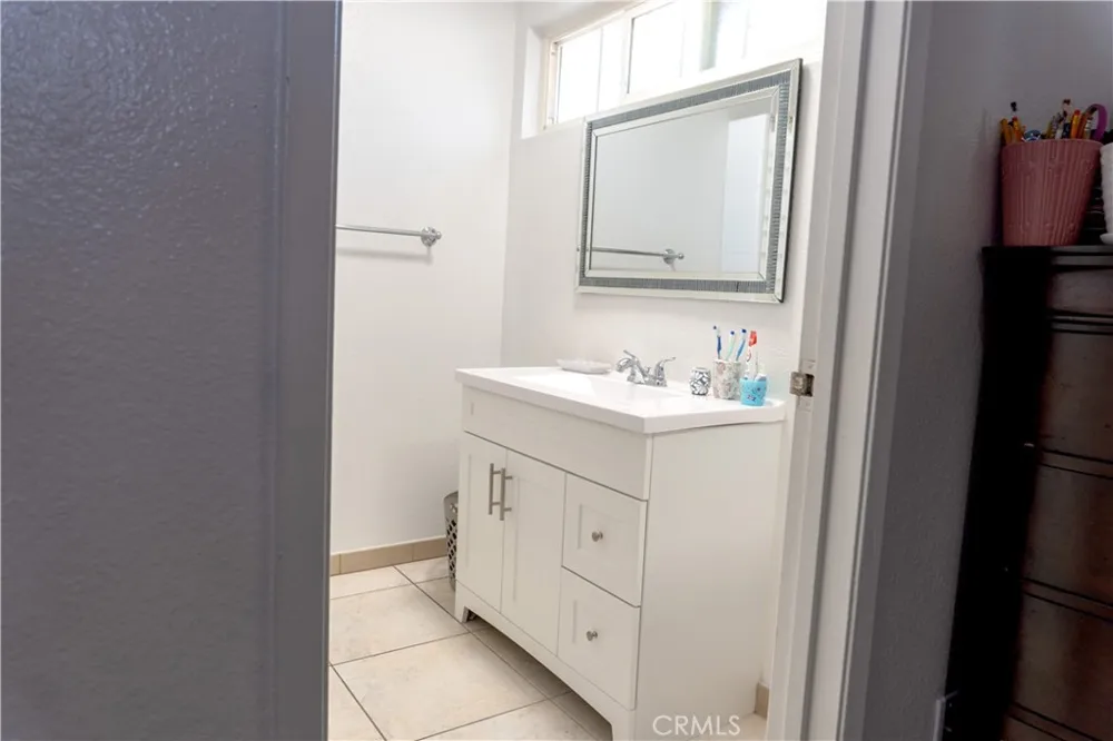 14802 Newport Ave #2B Tustin, CA 92780