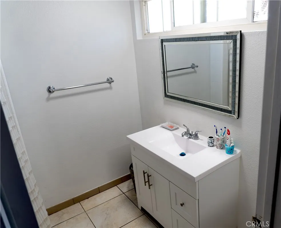 14802 Newport Ave #2B Tustin, CA 92780