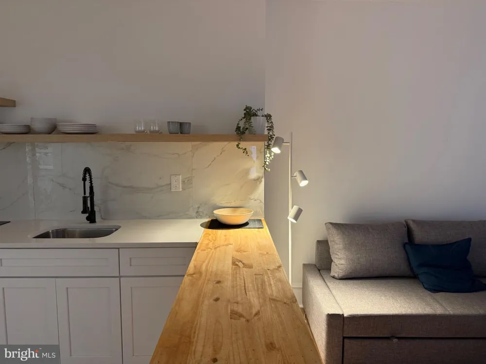 114 S 58TH STREET #1 Philadelphia, PA 19139