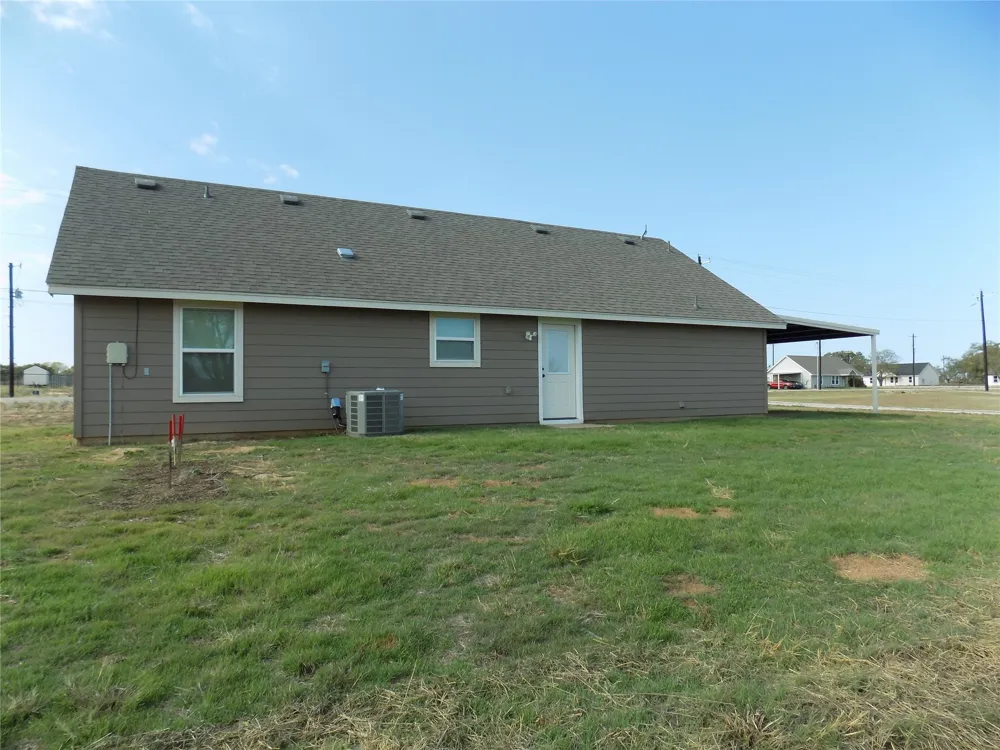 2007 Brown Loop Poolville, TX 76487