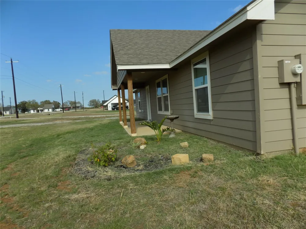 2007 Brown Loop Poolville, TX 76487