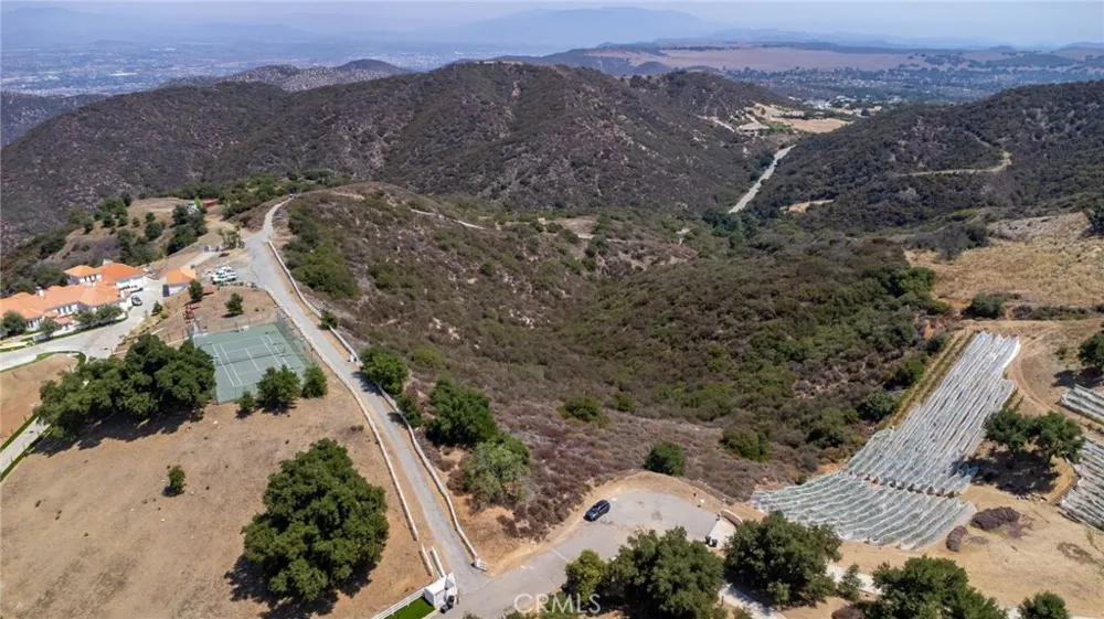 21959 Avenida de Arboles Murrieta, CA 92652