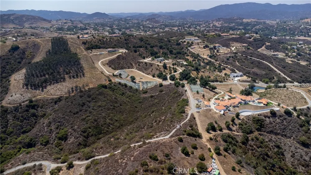 21959 Avenida de Arboles Murrieta, CA 92652