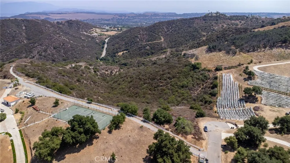 21959 Avenida de Arboles Murrieta, CA 92652