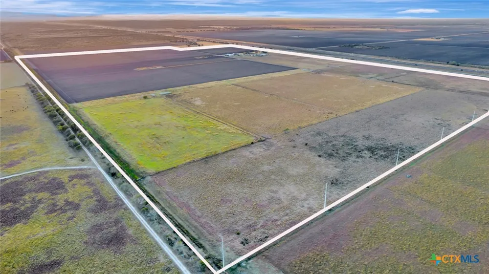 5629 Us-59 Edna, TX 77957