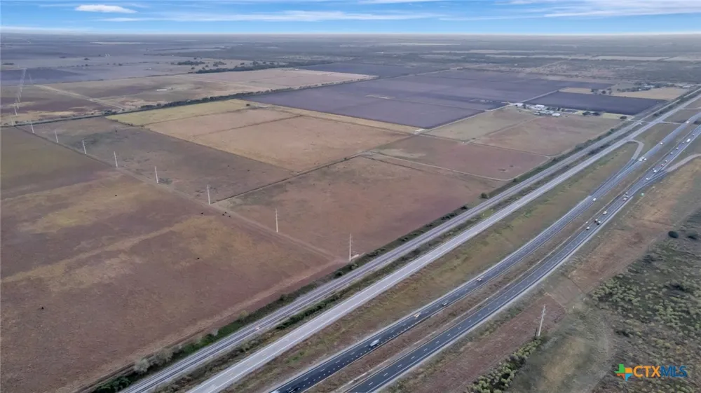5629 Us-59 Edna, TX 77957