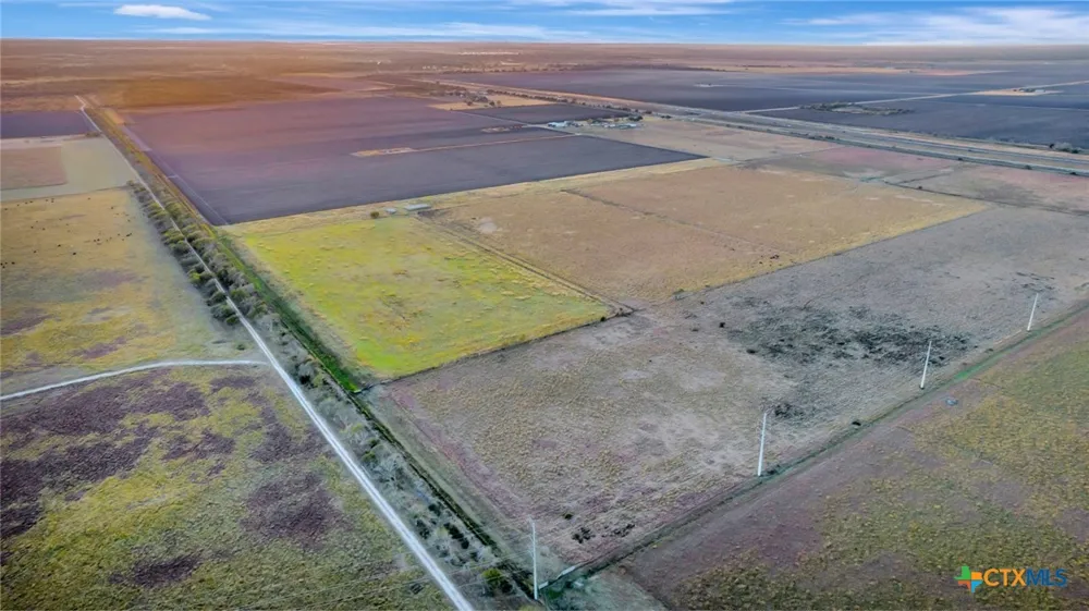 5629 Us-59 Edna, TX 77957