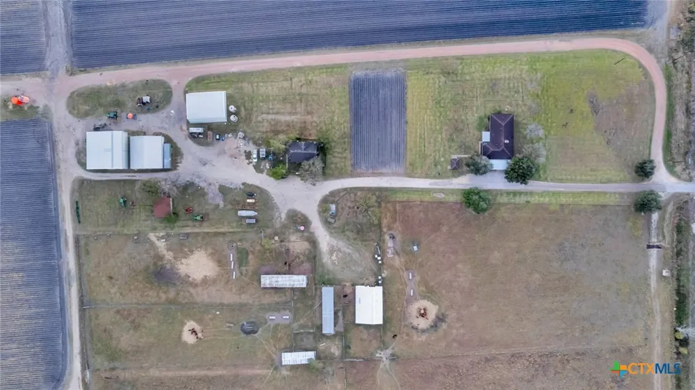5629 Us-59 Edna, TX 77957