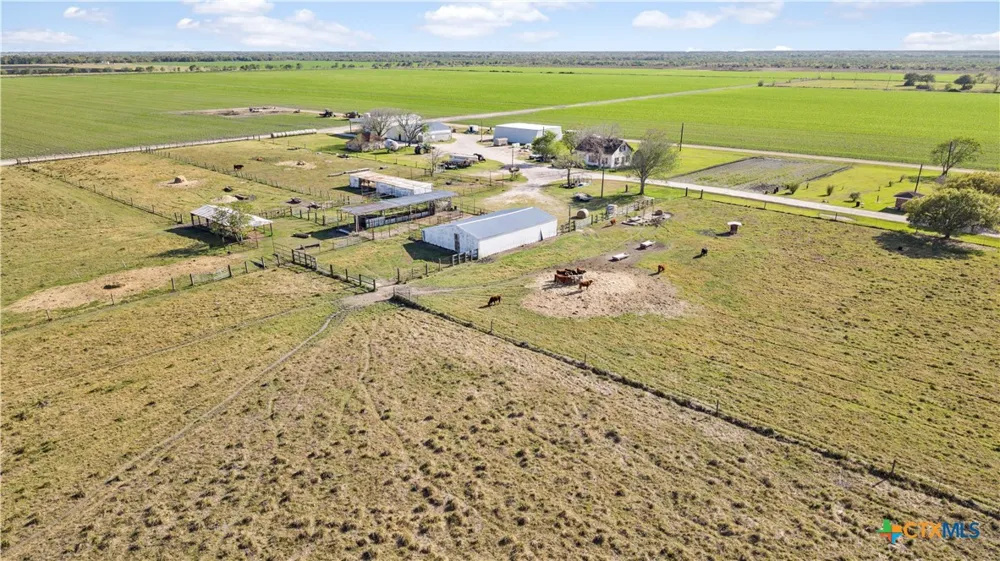5629 Us-59 Edna, TX 77957