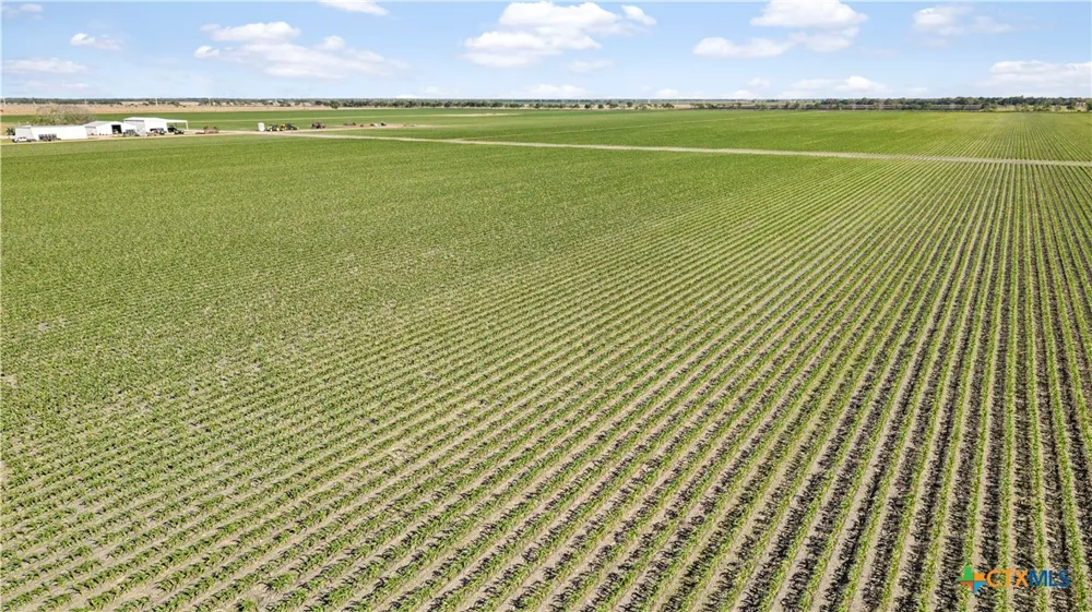 5629 Us-59 Edna, TX 77957