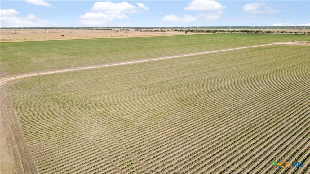 5629 Us-59 Edna, TX 77957