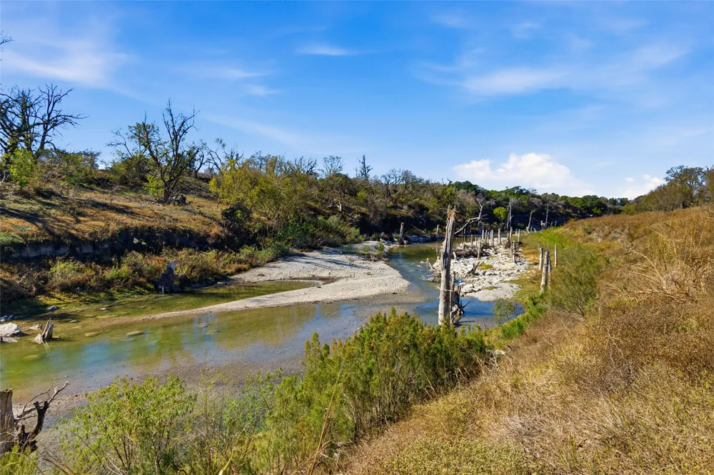 1742 Paradise Parkway Canyon Lake, TX 78133