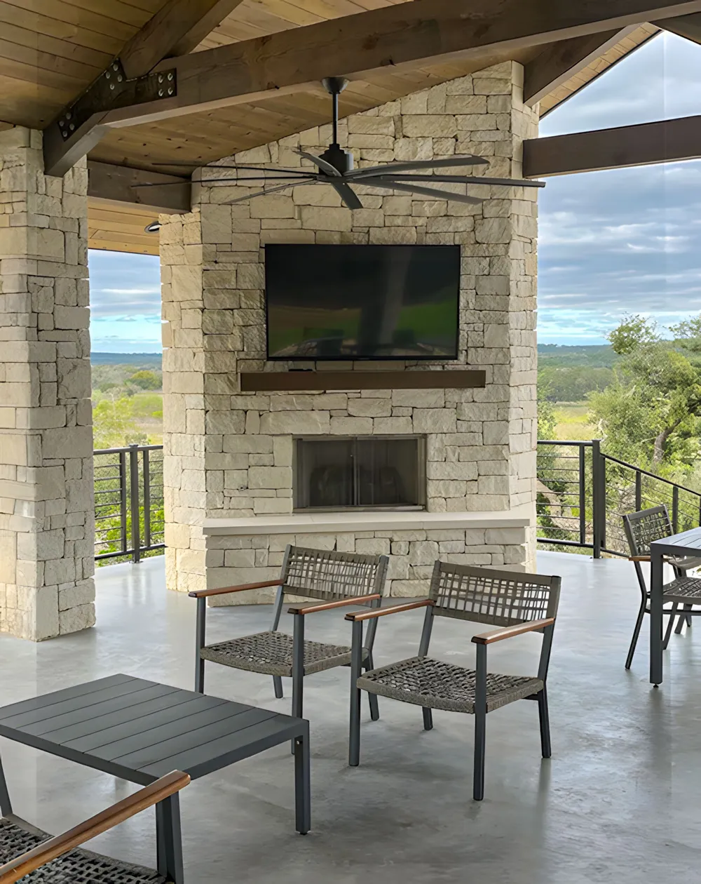 1742 Paradise Parkway Canyon Lake, TX 78133