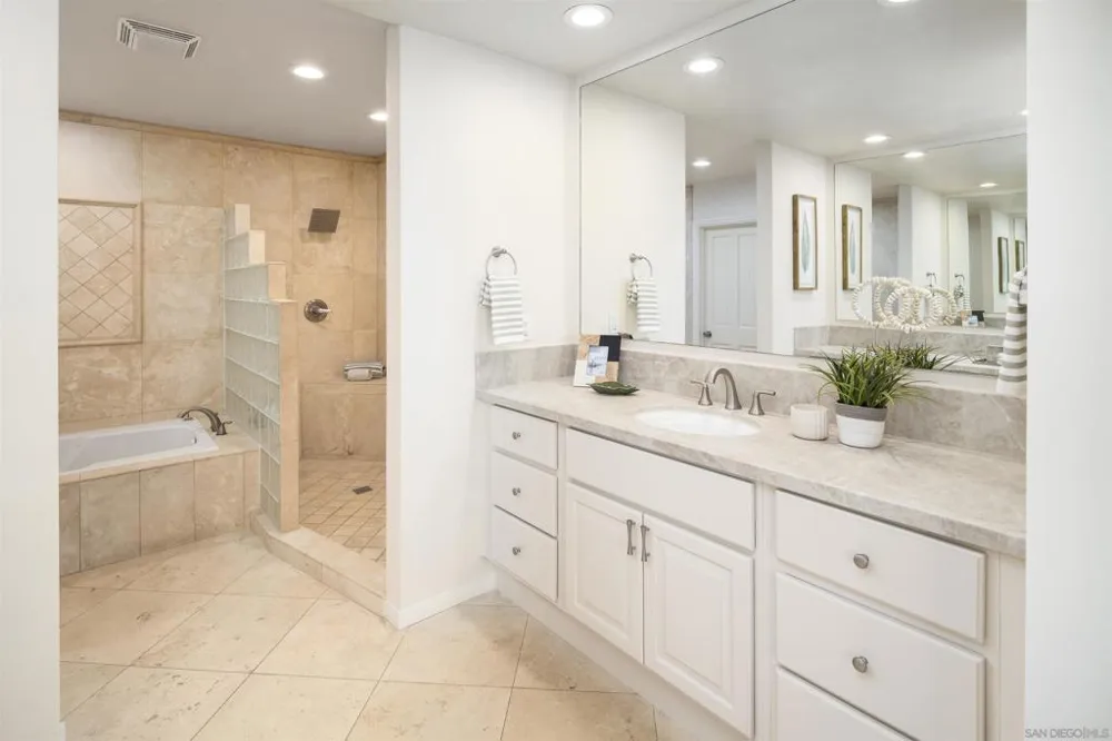 6129 La Flecha Rancho Santa Fe, CA 92067