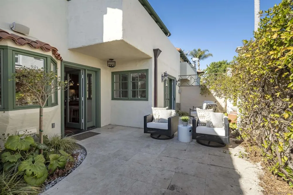 6129 La Flecha Rancho Santa Fe, CA 92067