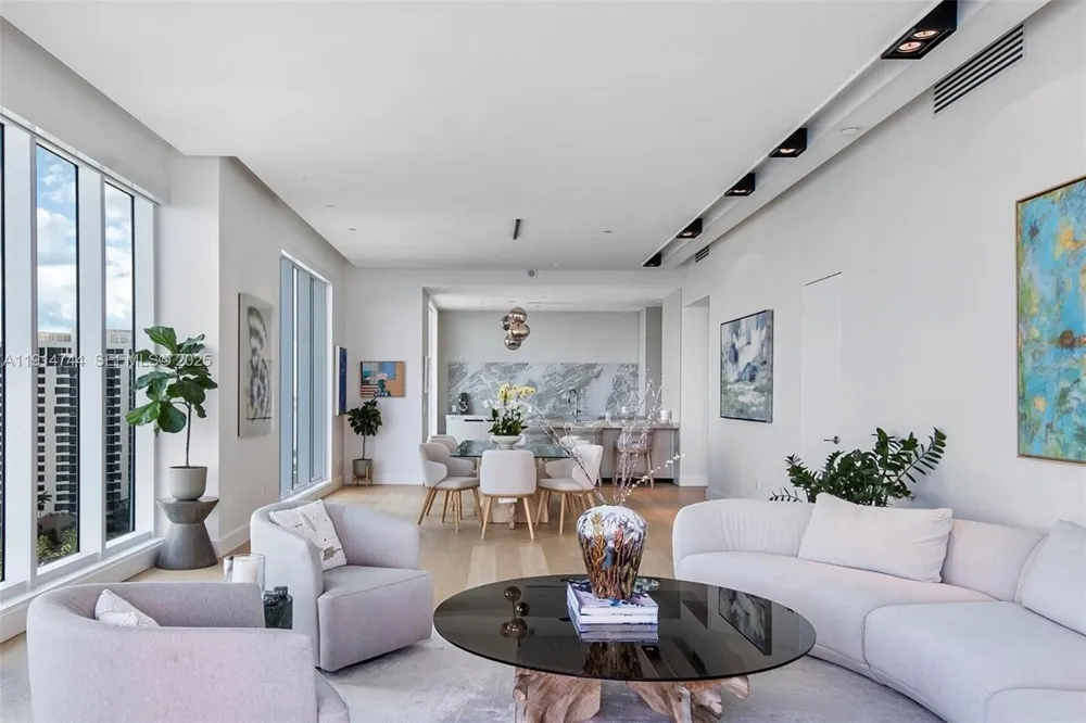 900 Brickell Key Blvd #1403 Miami, FL 33131