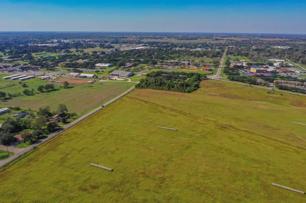 2320 County Road 166 Wharton, TX 77488