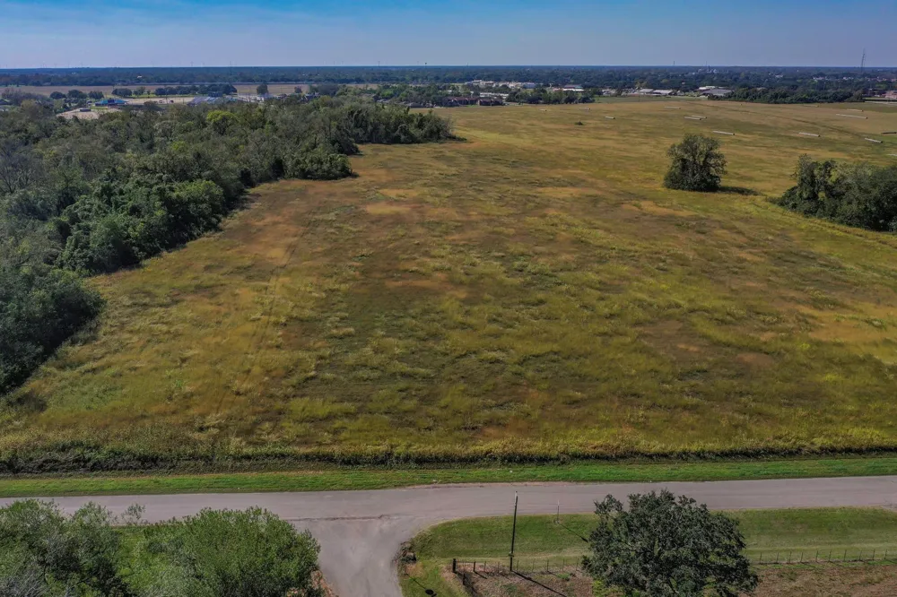 2320 County Road 166 Wharton, TX 77488