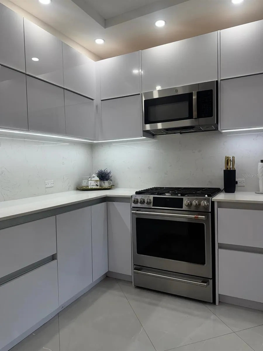 B7 BRIGHTON COUNTRY CLUB Dorado, PR 00646