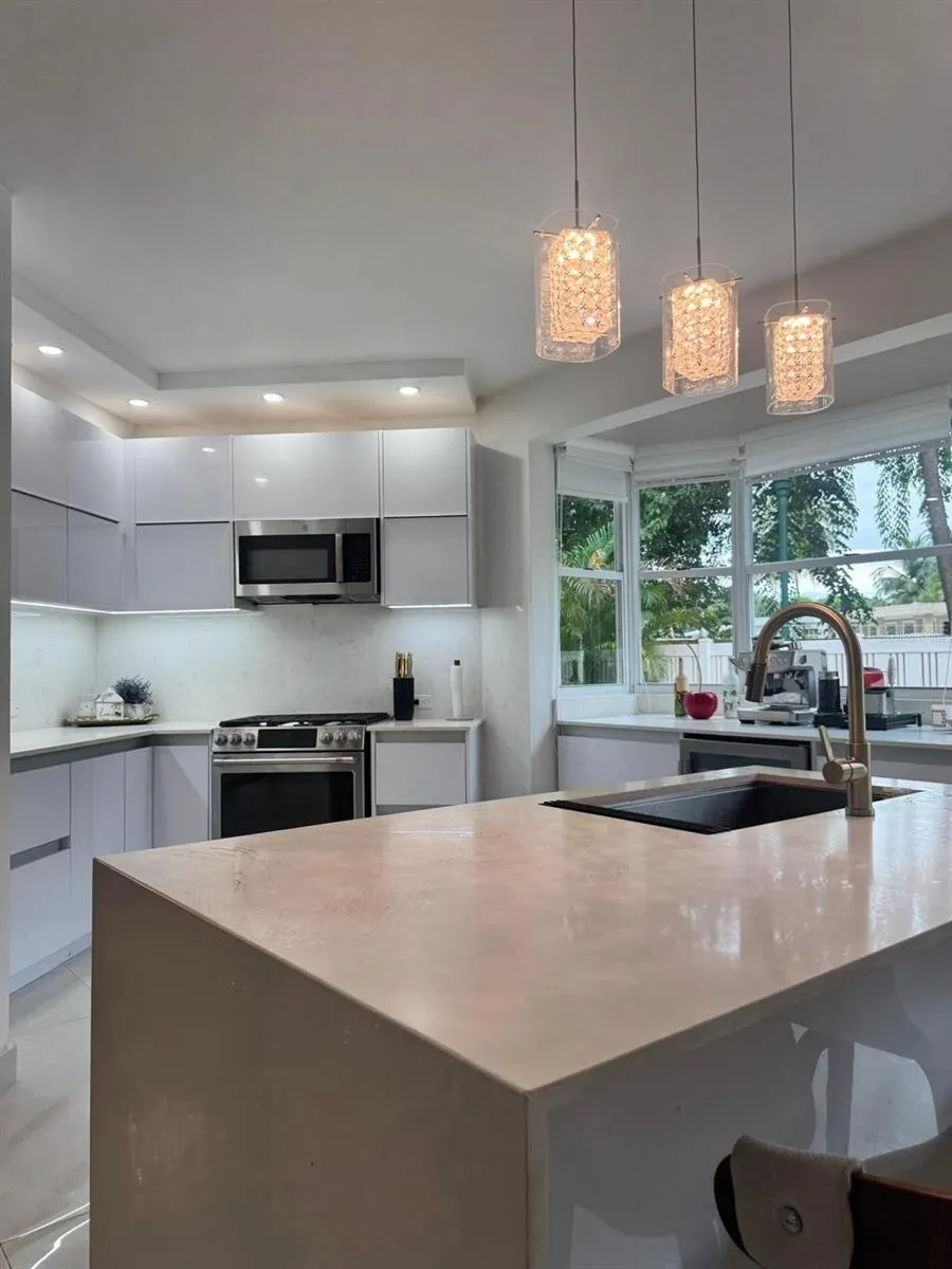 B7 BRIGHTON COUNTRY CLUB Dorado, PR 00646