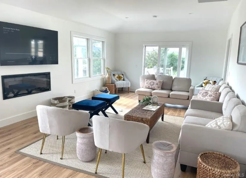 800 Dune Road Westhampton Beach, NY 11978