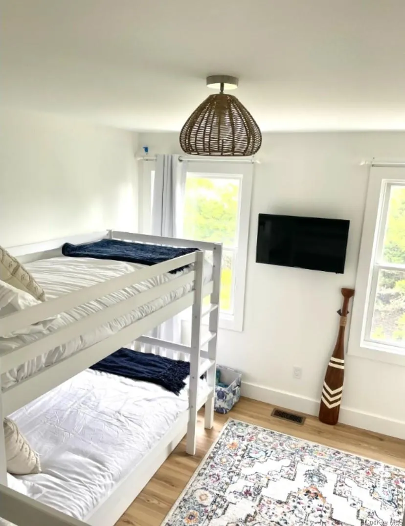 800 Dune Road Westhampton Beach, NY 11978