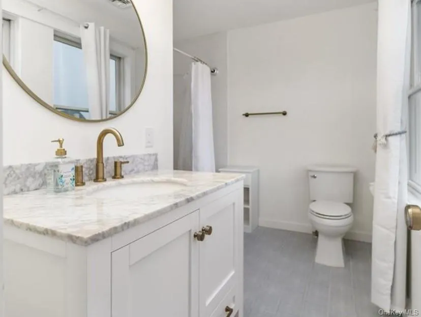 800 Dune Road Westhampton Beach, NY 11978