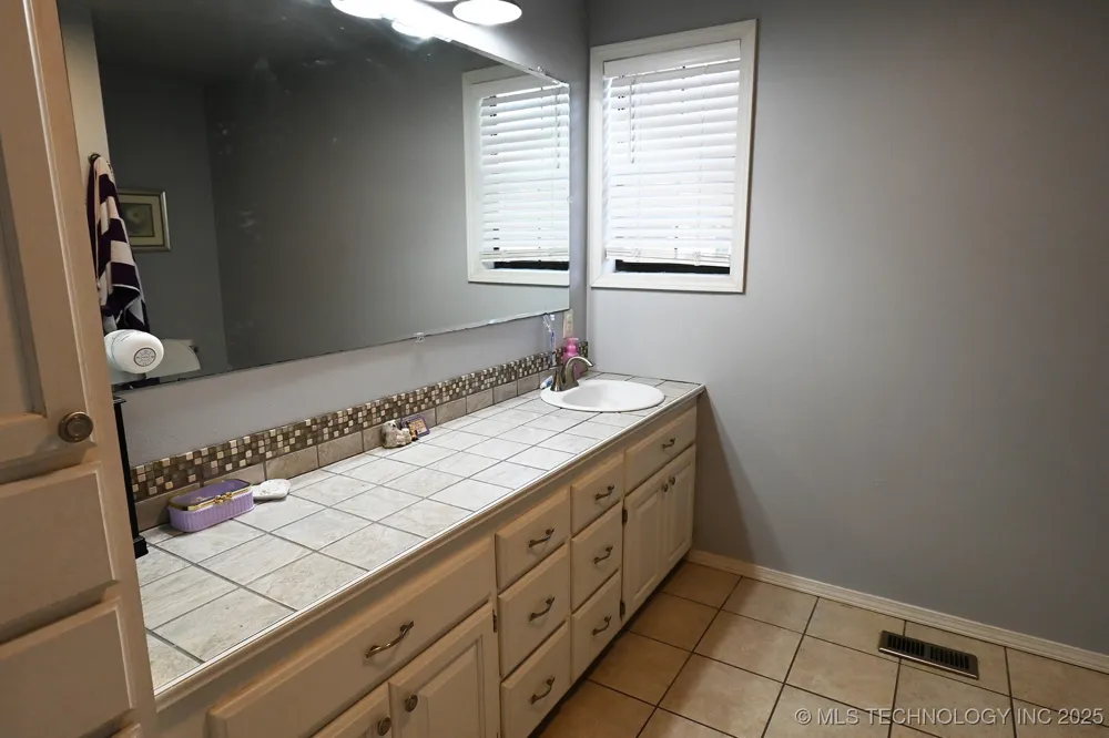 106219 S 4757 ROAD Muldrow, OK 74948
