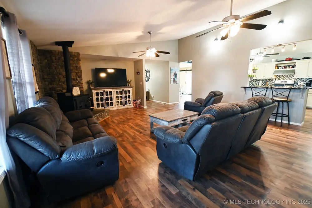 106219 S 4757 ROAD Muldrow, OK 74948