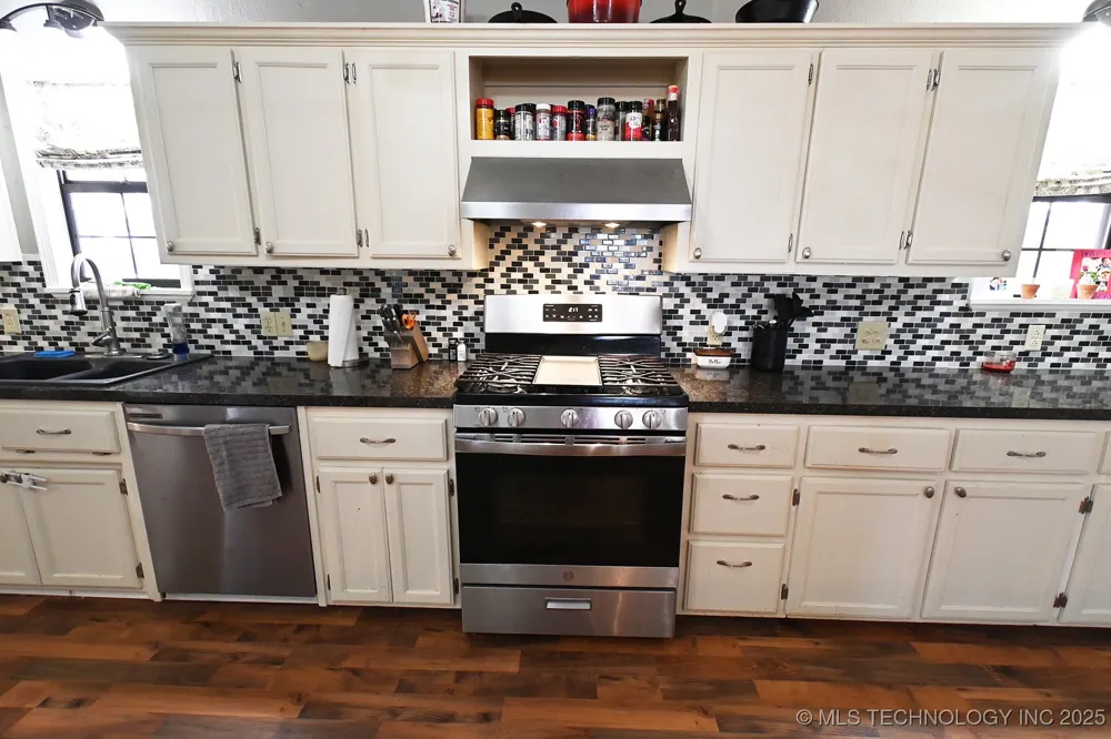 106219 S 4757 ROAD Muldrow, OK 74948