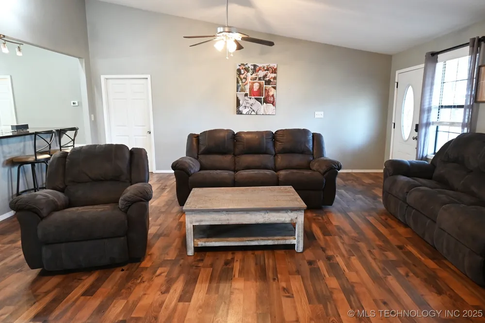 106219 S 4757 ROAD Muldrow, OK 74948