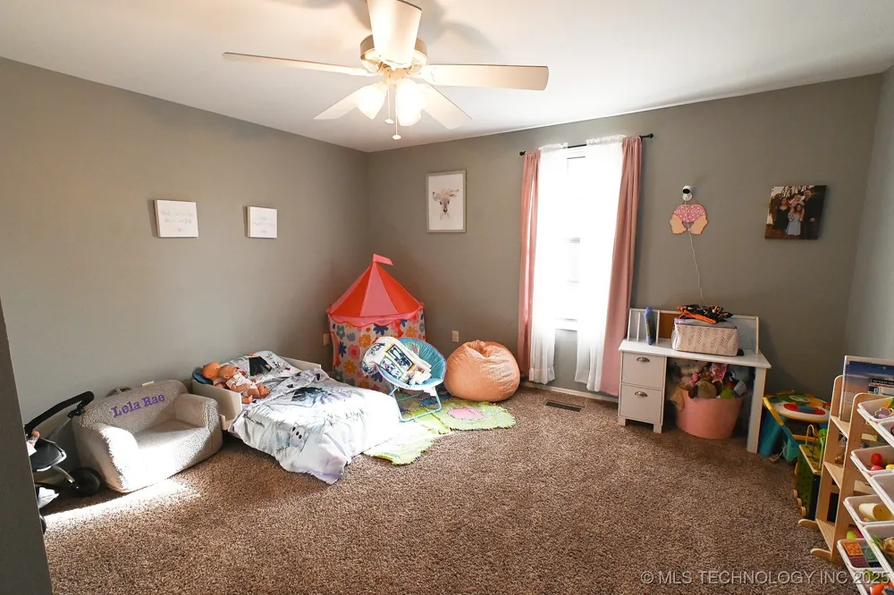 106219 S 4757 ROAD Muldrow, OK 74948