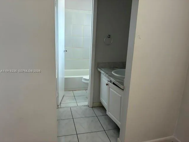 5831 Blueberry Ct #80 Lauderhill, FL 33313