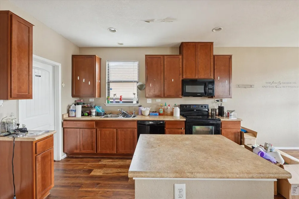 6630 San Miguel Way Converse, TX 78109
