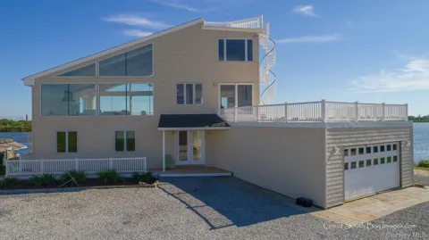 30 Captree Island