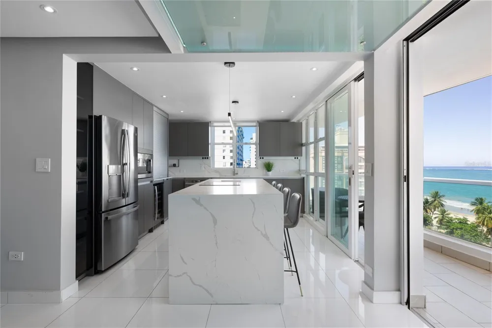 5575 AVENIDA ISLA VERDE #903 Carolina, PR 00979
