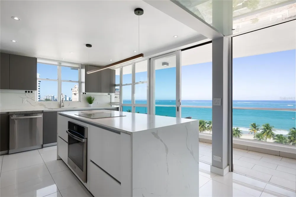 5575 AVENIDA ISLA VERDE #903 Carolina, PR 00979
