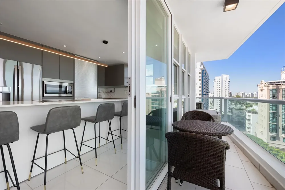 5575 AVENIDA ISLA VERDE #903 Carolina, PR 00979