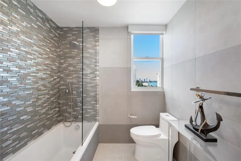 5575 AVENIDA ISLA VERDE #903 Carolina, PR 00979