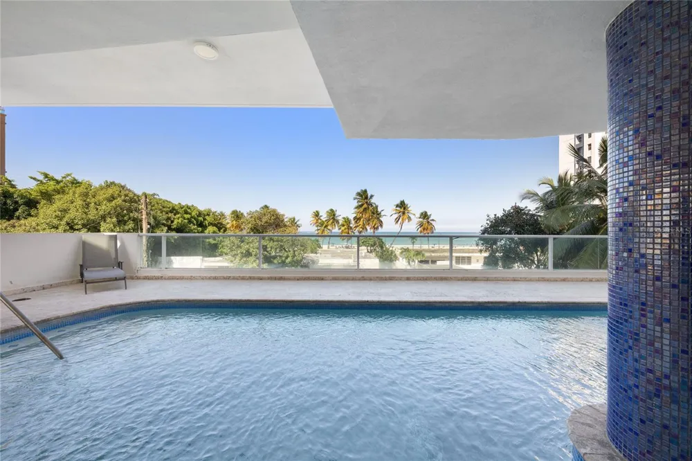5575 AVENIDA ISLA VERDE #903 Carolina, PR 00979